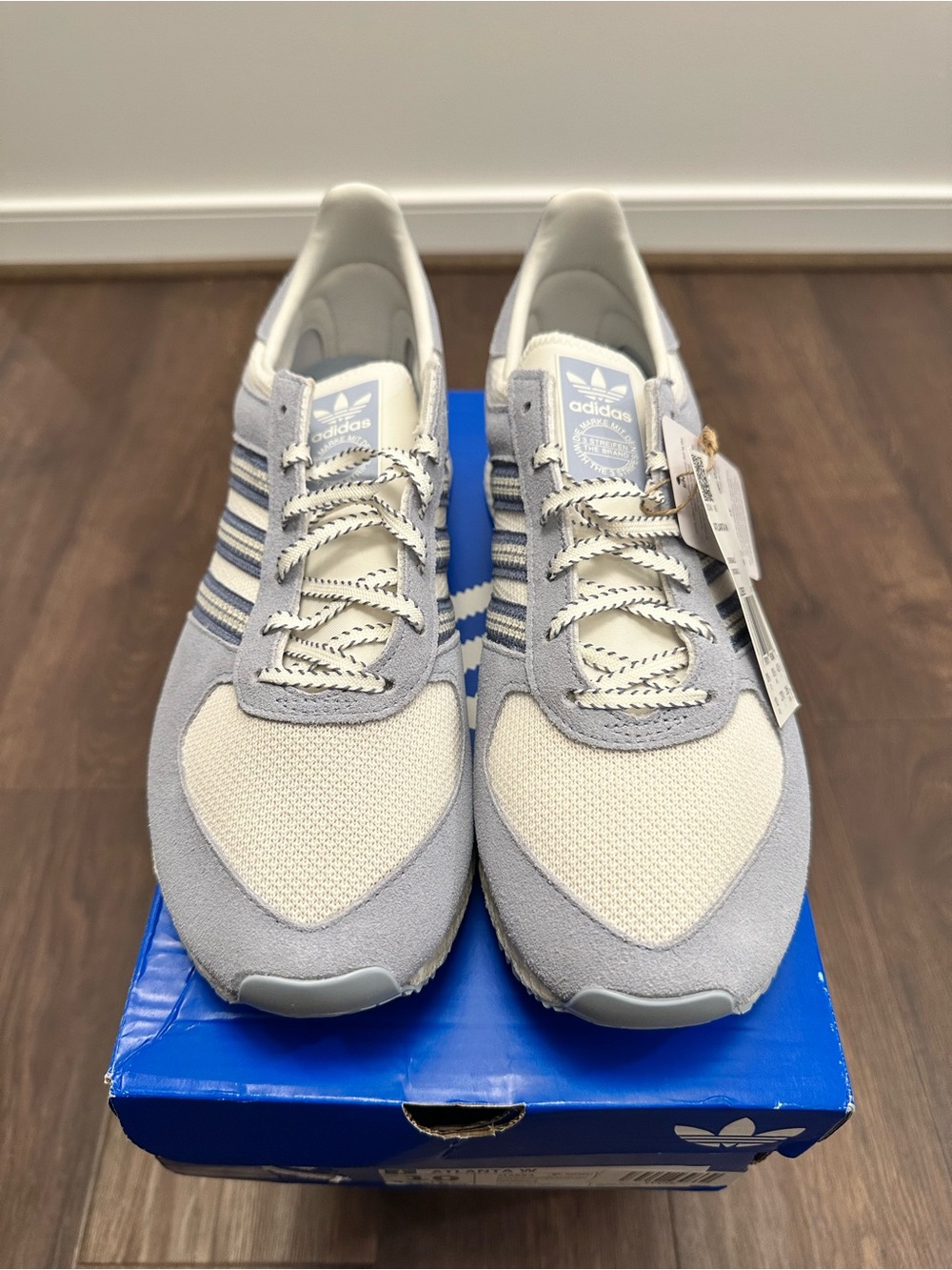 Adidas Women’s Atlanta Off White Wonder Blue Silver Violet, Size 10